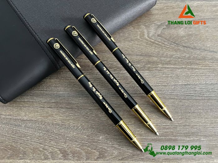 Bút Ký Kim Loại Màu Đen Khoen Vàng - Khắc Logo Trường Mầm Non Hoa Biển