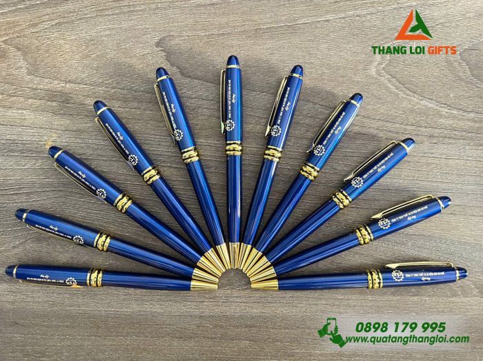 Bút Ký Kim Loại Xoay Màu Xanh Khoen Vàng - Khắc Logo Doanh Nghiệp Sơn Hà Phố