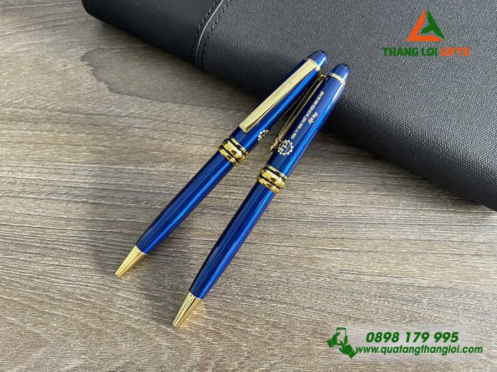 Bút Ký Kim Loại Xoay Màu Xanh Khoen Vàng - Khắc Logo Doanh Nghiệp Sơn Hà Phố