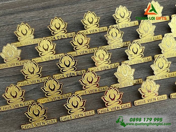 Huy Hiệu Cài Áo Hình Hoa Sen - Khắc Tên Chùa Viên Giác