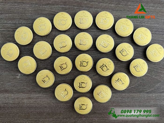 Huy Hiệu Cài Áo Hình Tròn - Khắc Logo Doanh Nghiệp Watermelon Việt Nam