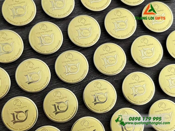 Huy Hiệu Cài Áo Hình Tròn - Khắc Logo Doanh Nghiệp Watermelon Việt Nam