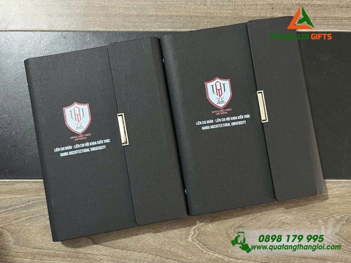 Sổ Tay Bìa Còng Gập 3 Màu Đen - In Logo Trường Đại Học Kiến Trúc Hà Nội