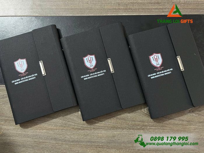 Sổ Tay Bìa Còng Gập 3 Màu Đen - In Logo Trường Đại Học Kiến Trúc Hà Nội