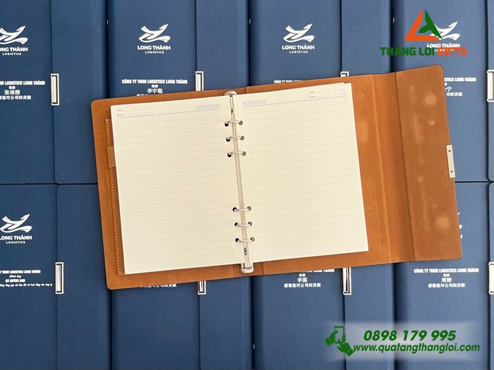 Sổ Tay Bìa Còng Gập 3 Màu Xanh - In Logo Doanh Nghiệp Long Thành Logistics