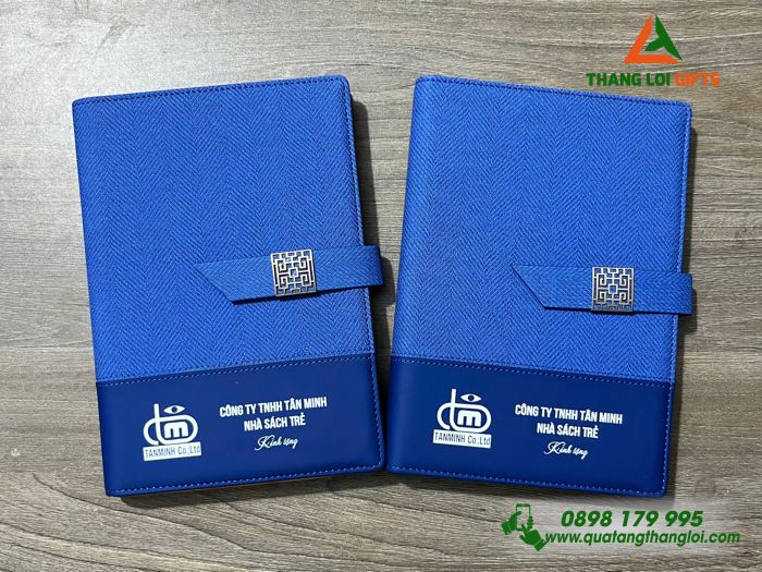 Sổ Tay Bìa Còng Màu Xanh - In Logo Doanh Nghiệp Tân Minh