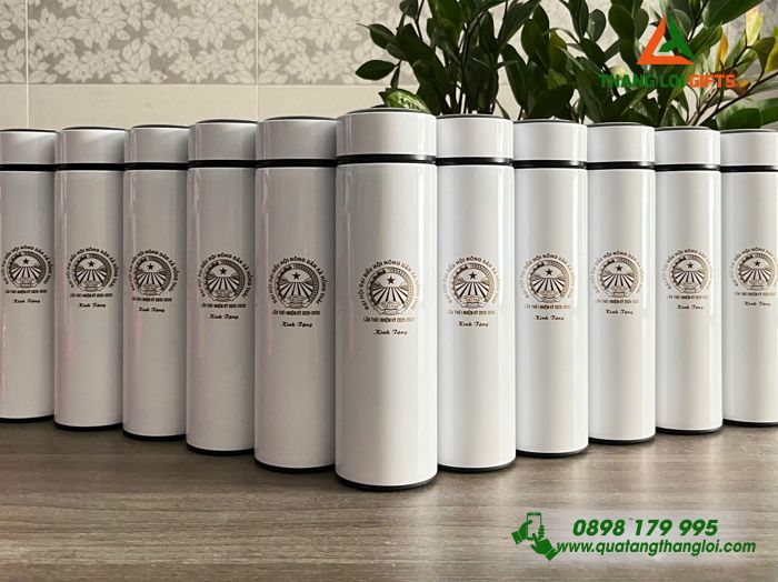 Bình Giữ Nhiệt Màu Trắng 500ml - Khắc Logo Đại Hội Hội Nông Dân Xã Hồng Thái