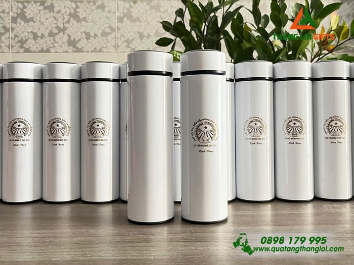Bình Giữ Nhiệt Màu Trắng 500ml - Khắc Logo Đại Hội Hội Nông Dân Xã Hồng Thái