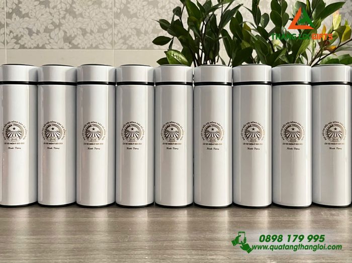 Bình Giữ Nhiệt Màu Trắng 500ml - Khắc Logo Đại Hội Hội Nông Dân Xã Hồng Thái