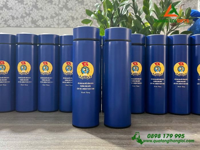 Bình Giữ Nhiệt Màu Xanh 500ml - In Khắc Logo Đại Hội Công Đoàn Phường Xóm Chiếu