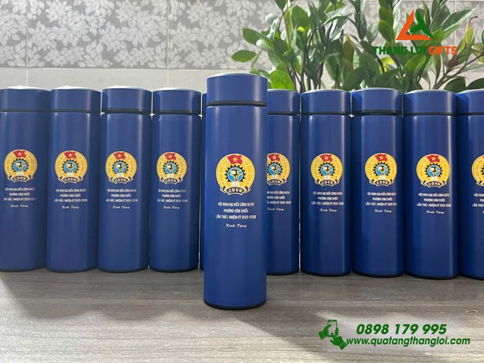 Bình Giữ Nhiệt Màu Xanh 500ml - In Khắc Logo Đại Hội Công Đoàn Phường Xóm Chiếu