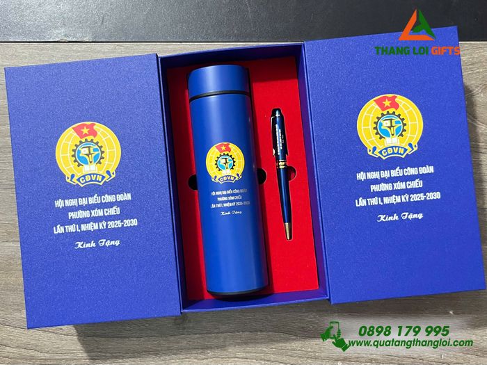 Combo Quà Tặng (Bình & Bút) Màu Xanh - In Khắc Logo Đại Hội Công Đoàn Phường Xóm Chiếu