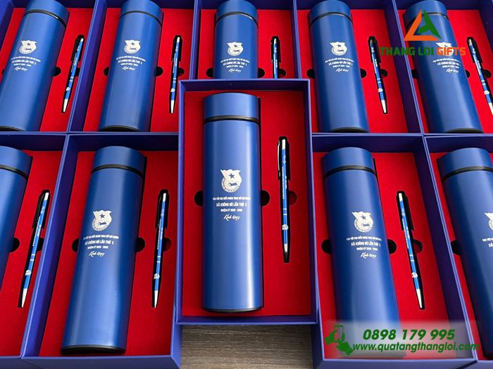 Combo Quà Tặng (Bình & Bút) Màu Xanh - In Khắc Logo Đoàn TNCS Hồ Chí Minh Xã Krông Nô