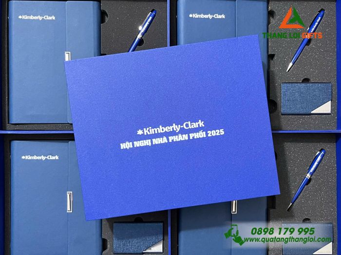 Set Quà Tặng (Sổ+ Hộp Namecard+ Bút) Màu Xanh - In Khắc Logo Doanh Nghiệp Kimberly-Clark