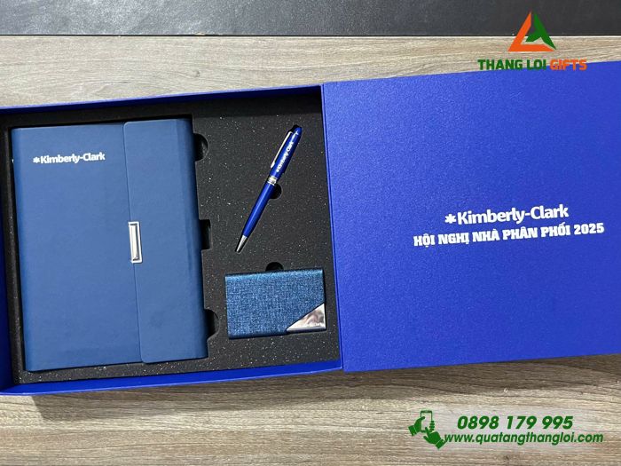 Set Quà Tặng (Sổ+ Hộp Namecard+ Bút) Màu Xanh - In Khắc Logo Doanh Nghiệp Kimberly-Clark