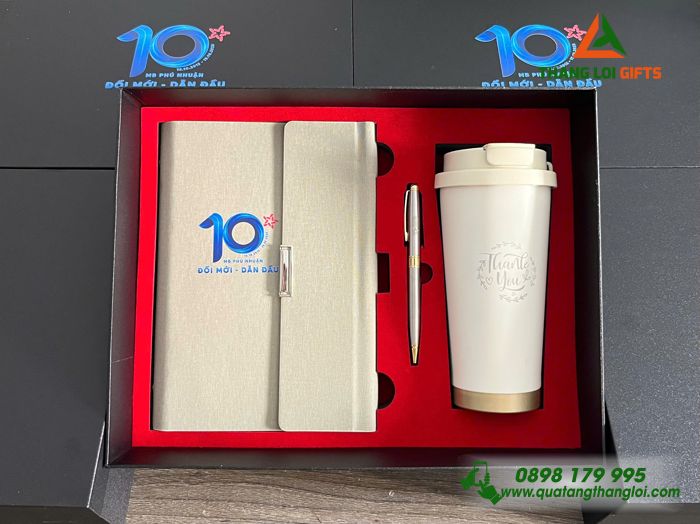 Set Quà Tặng (Sổ+ Ly+ Bút) Màu Trắng Kem - In Khắc Logo Kỷ Niệm 10 Năm Ngân Hàng MB Bank