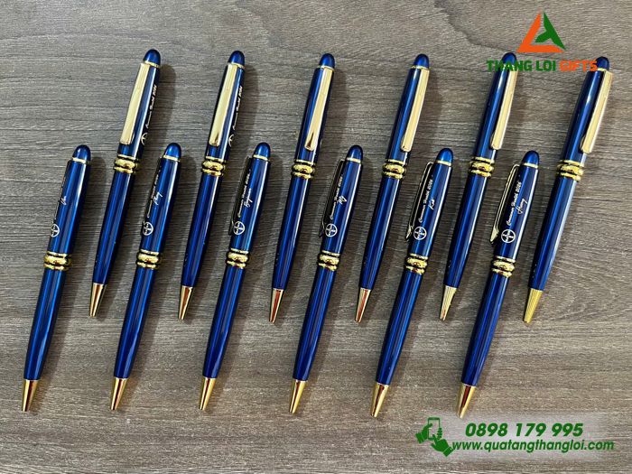 Bút Ký Kim Loại Xoay Màu Xanh Khoen Vàng - Khắc Logo Doanh Nghiệp BAYER