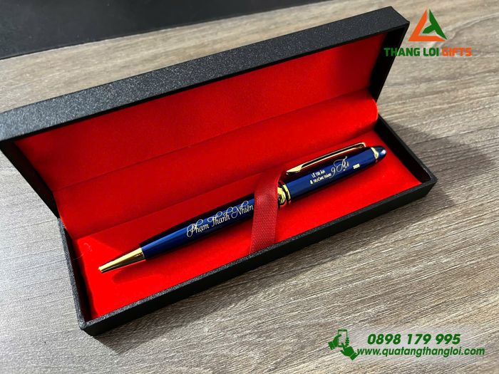 Bút Ký Kim Loại Xoay Màu Xanh Khoen Vàng - Khắc Tên Thầy Cô Làm Quà Tri Ân