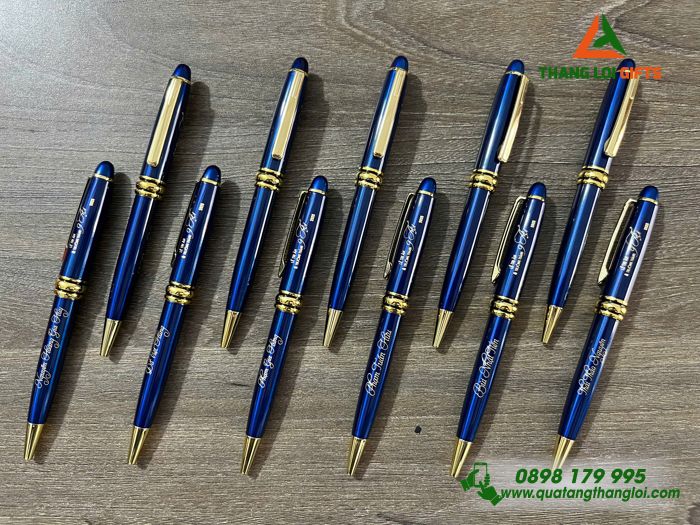 Bút Ký Kim Loại Xoay Màu Xanh Khoen Vàng - Khắc Tên Thầy Cô Làm Quà Tri Ân
