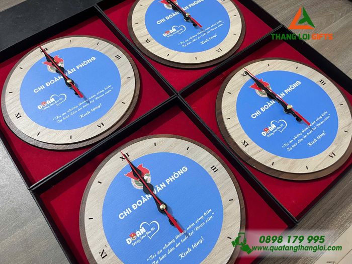 Đồng Hồ Gỗ Tròn Để Bàn - In Khắc Logo Đoàn Thanh Niên Cộng Sản Hồ Chí Minh