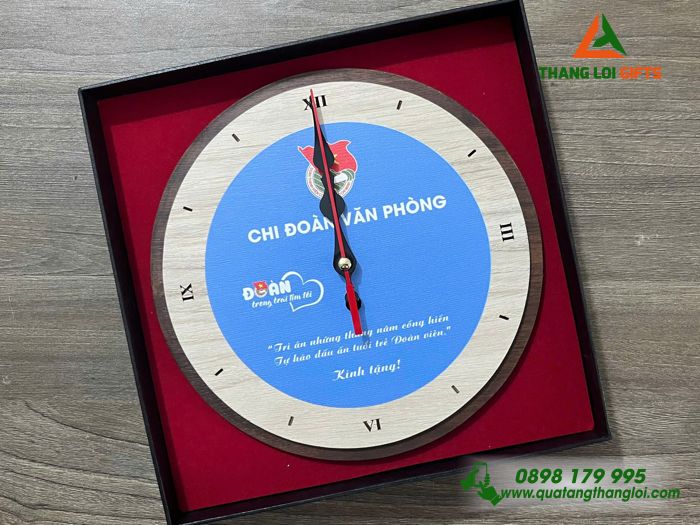 Đồng Hồ Gỗ Tròn Để Bàn - In Khắc Logo Đoàn Thanh Niên Cộng Sản Hồ Chí Minh
