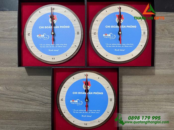 Đồng Hồ Gỗ Tròn Để Bàn - In Khắc Logo Đoàn Thanh Niên Cộng Sản Hồ Chí Minh