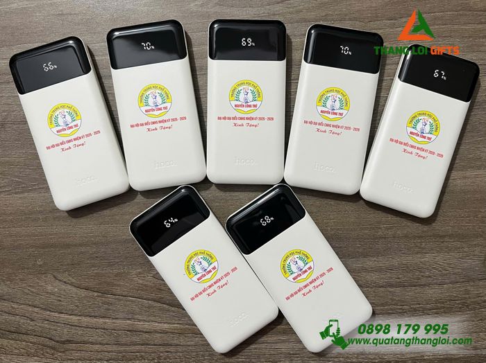 Pin Sạc Dự Phòng Hoco Màu Trắng 10.000mAh - In Logo Trường THPT Nguyễn Công Trứ