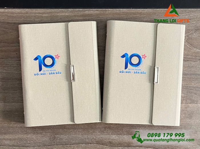 Sổ Tay Bìa Còng Gập 3 Màu Trắng Kem - In Logo Kỷ Niệm 10 Năm Ngân Hàng MB Bank