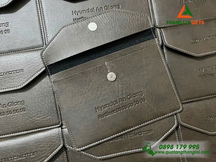 Ví Da Đựng Giấy Tờ Ô Tô - Dập Logo Doanh Nghiệp Hyundai An Giang