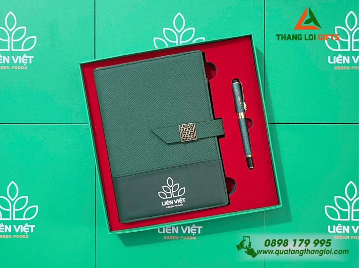 Bộ Quà Tặng (Sổ & Bút) Màu Xanh - In Khắc Logo Doanh Nghiệp Liên Việt Green Foods