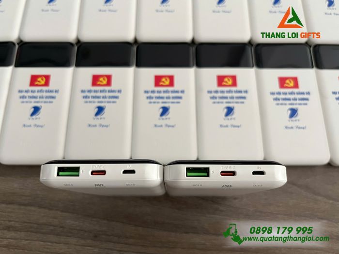 Pin Sạc Dự Phòng Hoco 10.000mAh Màu Trắng - In Logo Đại Hội Đảng Bộ Viễn Thông Hải Dương VNPT