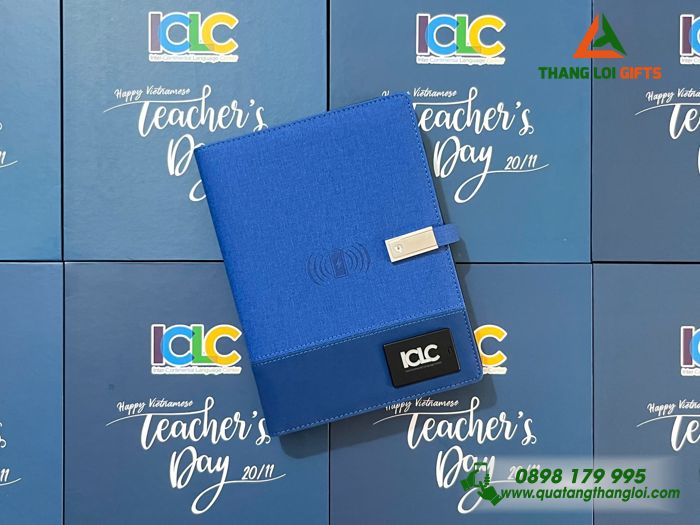 Sổ Tay Đa Năng 4in1 Màu Xanh 8.000mAh - In Khắc Logo Doanh Nghiệp ICLC Inter Continental Language Center 