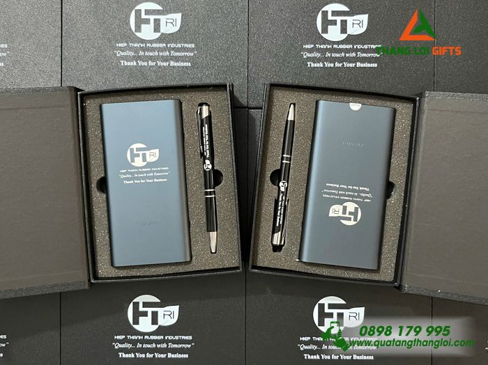 Combo Quà Tặng (Pin Sạc Xiaomi & Bút bi) - In Khắc Logo Doanh Nghiệp Hiệp Thành