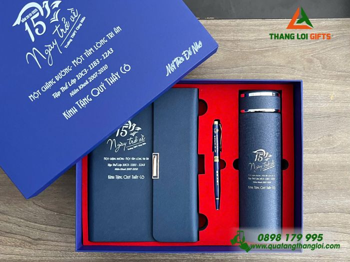 Giftset Bộ Quà Tặng (Sổ+ Bình+ Bút) Màu Xanh - In Khắc Logo Kỷ Niệm 20 Năm Trường THPT Cộng Hiền