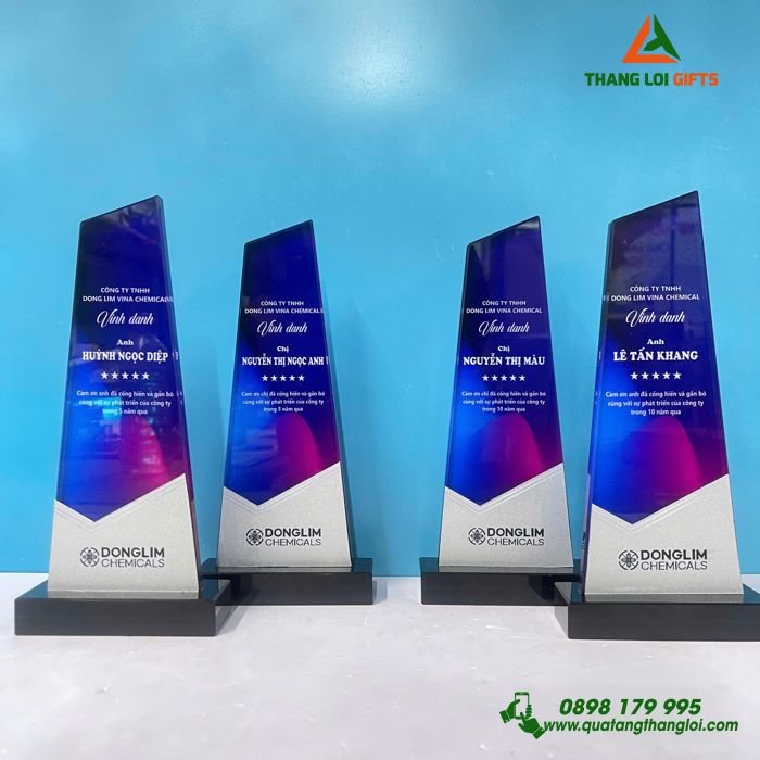 Cúp Pha Lê - In Logo Doanh Nghiệp Làm Quà Tặng Vinh Danh