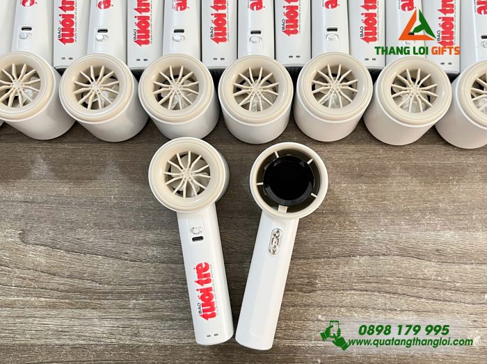 Quạt Cầm Tay Mini Màu Trắng - In Logo Báo Tuổi Trẻ