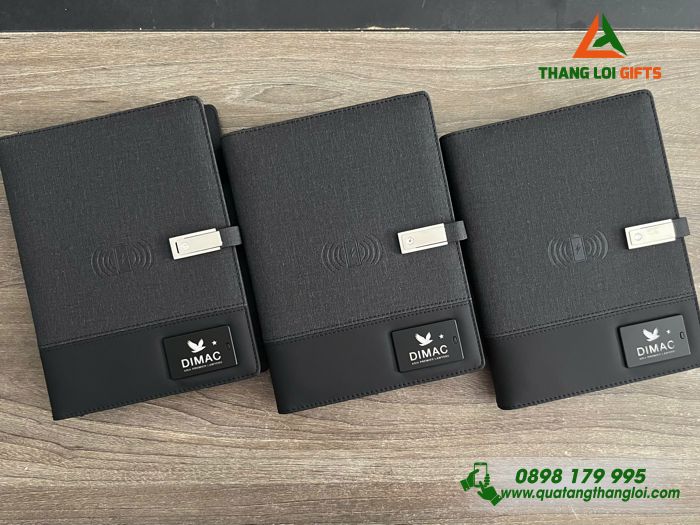 Sổ Tay Đa Năng Màu Đen 8000mAh - Khắc Logo Công Ty Luật DIMAC