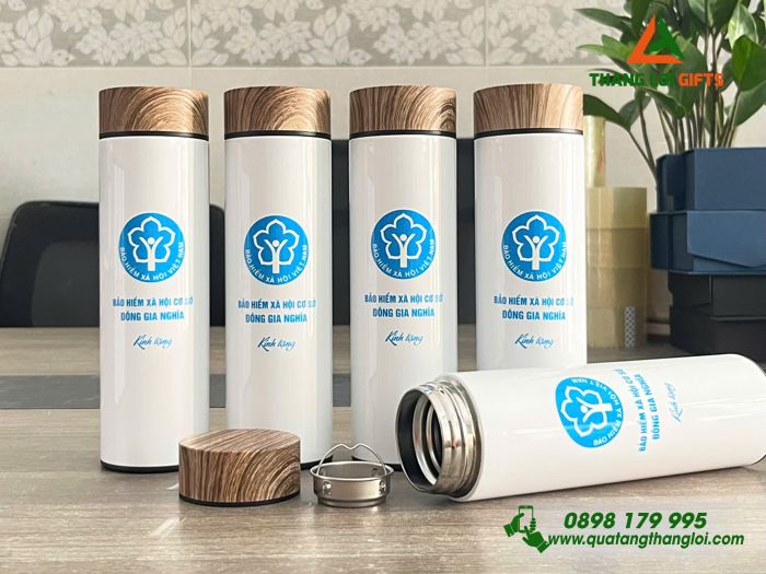 Bình Giữ Nhiệt Nắp Gỗ Màu Trắng - In Logo Bảo Hiểm Xã Hội Việt Nam