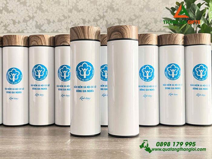 Bình Giữ Nhiệt Nắp Gỗ Màu Trắng - In Logo Bảo Hiểm Xã Hội Việt Nam