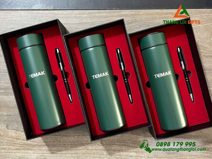 Bộ Quà Tặng (Bình Giữ Nhiệt+ Bút Bi) Màu Xanh Lá - In Khắc Logo Doanh Nghiệp TEMAK