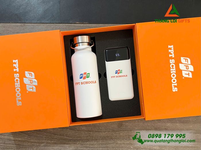 Combo Quà Tặng (Bình Giữ Nhiệt & Pin Sạc Hoco) - In Khắc Logo Trường FPT