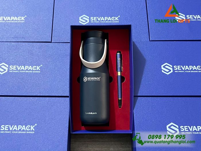 Set Quà Tặng (Bình Lock&Lock + Bút Ký) Màu Xanh - In Khắc Logo Doanh Nghiệp SEVAPACK