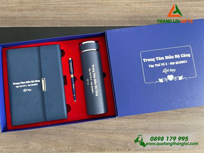 Bộ Quà Tăng (Sổ+ Bình+ Bút) Màu Xanh - In Khắc Tên Trung Tâm Điều Độ Cảng