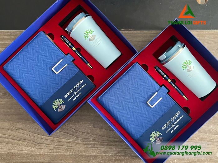 Giftset Bộ Quà Tặng (Sổ+ Ly+ Bút) Màu Xanh - In Khắc Logo Doanh Nghiệp Sài Gòn Resort