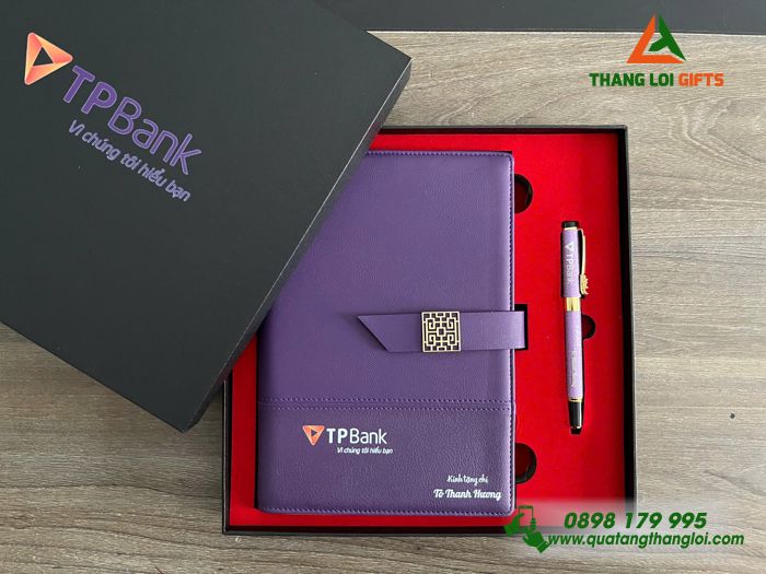 Combo Quà Tặng (Sổ Tay & Bút Ký) Màu Tím - In Logo Ngân Hàng TP Bank