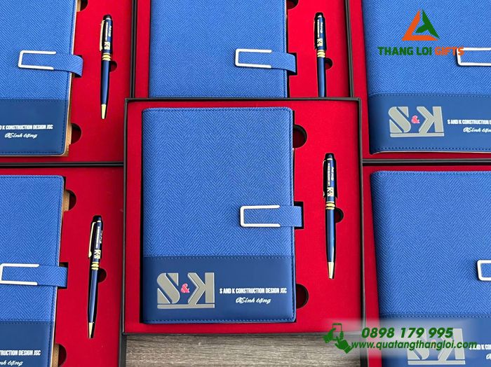 Combo Quà Tặng (Sổ Tay & Bút Ký) Màu Xanh - In Khắc Logo Doanh Nghiệp S AND K