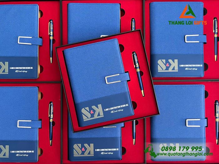 Combo Quà Tặng (Sổ Tay & Bút Ký) Màu Xanh - In Khắc Logo Doanh Nghiệp S AND K