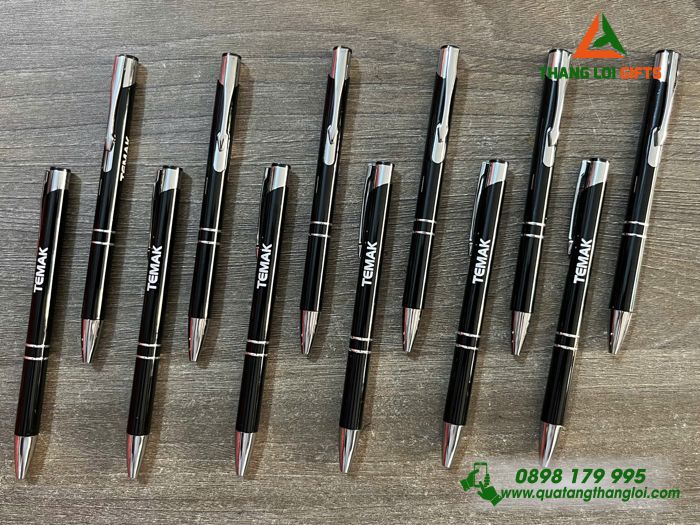 Bút Bi Kim Loại Bấm Màu Đen - Khắc Logo Doanh Nghiệp TEMAK