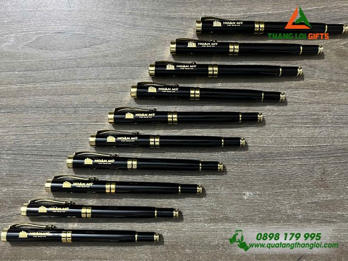 Bút Ký Kim Loại Màu Đen Khoen Vàng - Khắc Tên Doanh Nghiệp Hoàn Mỹ 