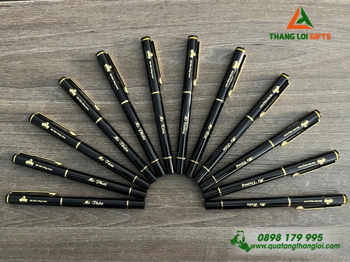 Bút Ký Kim Loại Màu Đen Khoen Vàng - Khắc Logo Doanh Nghiệp Sài Gòn King Land